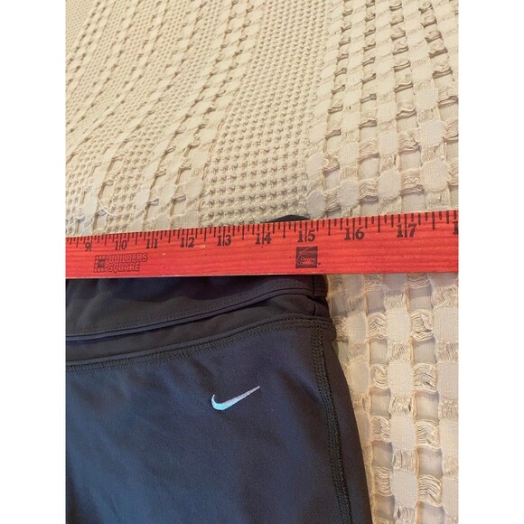 Nike Dark Gray Size Medium Womens Dry Fit Athleticwear Shorts 4 working out Yoga - Picture 5 of 7